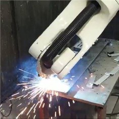 RJH605 Роботизирана клетка за заваряване